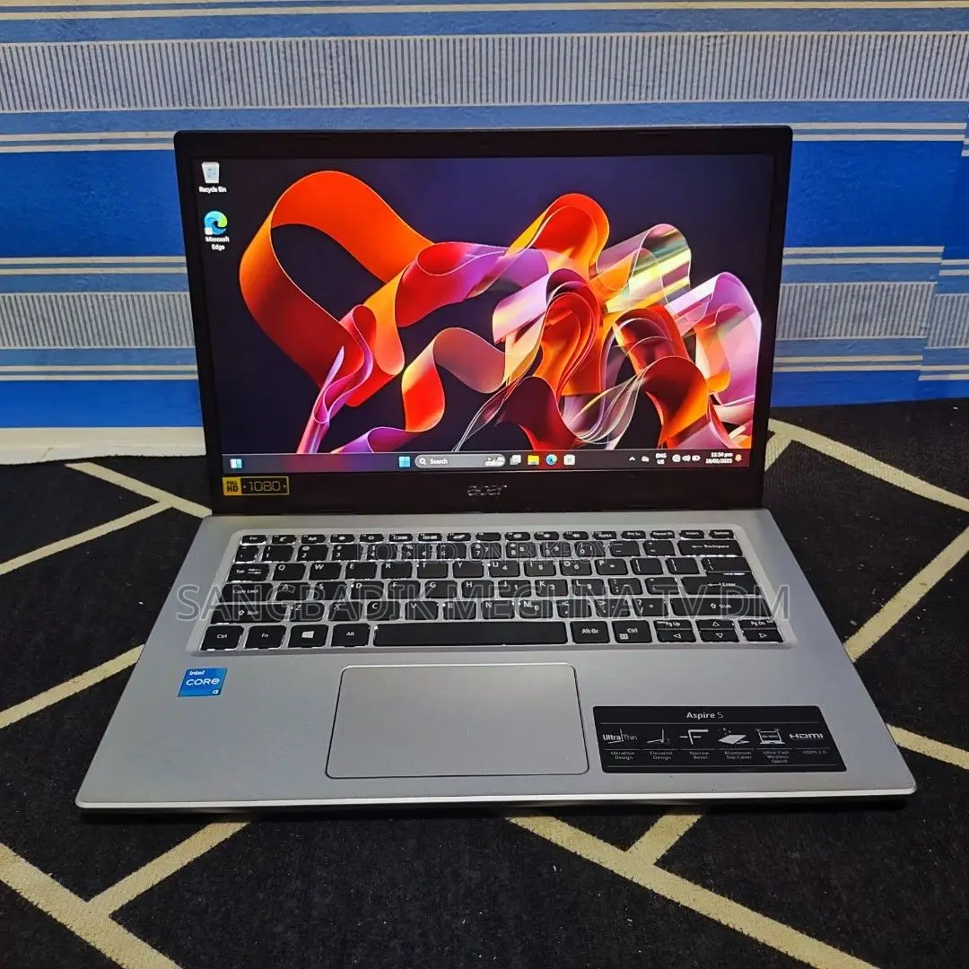 Laptop Acer 4GB Intel SSD 500GB