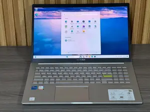 Laptop Asus 4GB Intel SSD 500GB