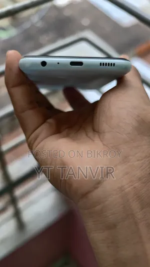 স্যামসাং গ্যালাক্সি এফ১৩ ১২৮ জিবি হোয়াইট