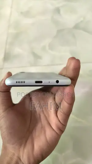 স্যামসাং গ্যালাক্সি এফ১৩ ১২৮ জিবি হোয়াইট