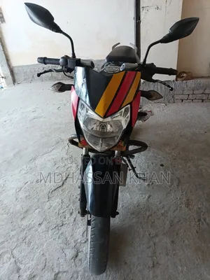 বাজাজ পালসার ১৩৫ এলএস ২০১১ ব্ল্যাক