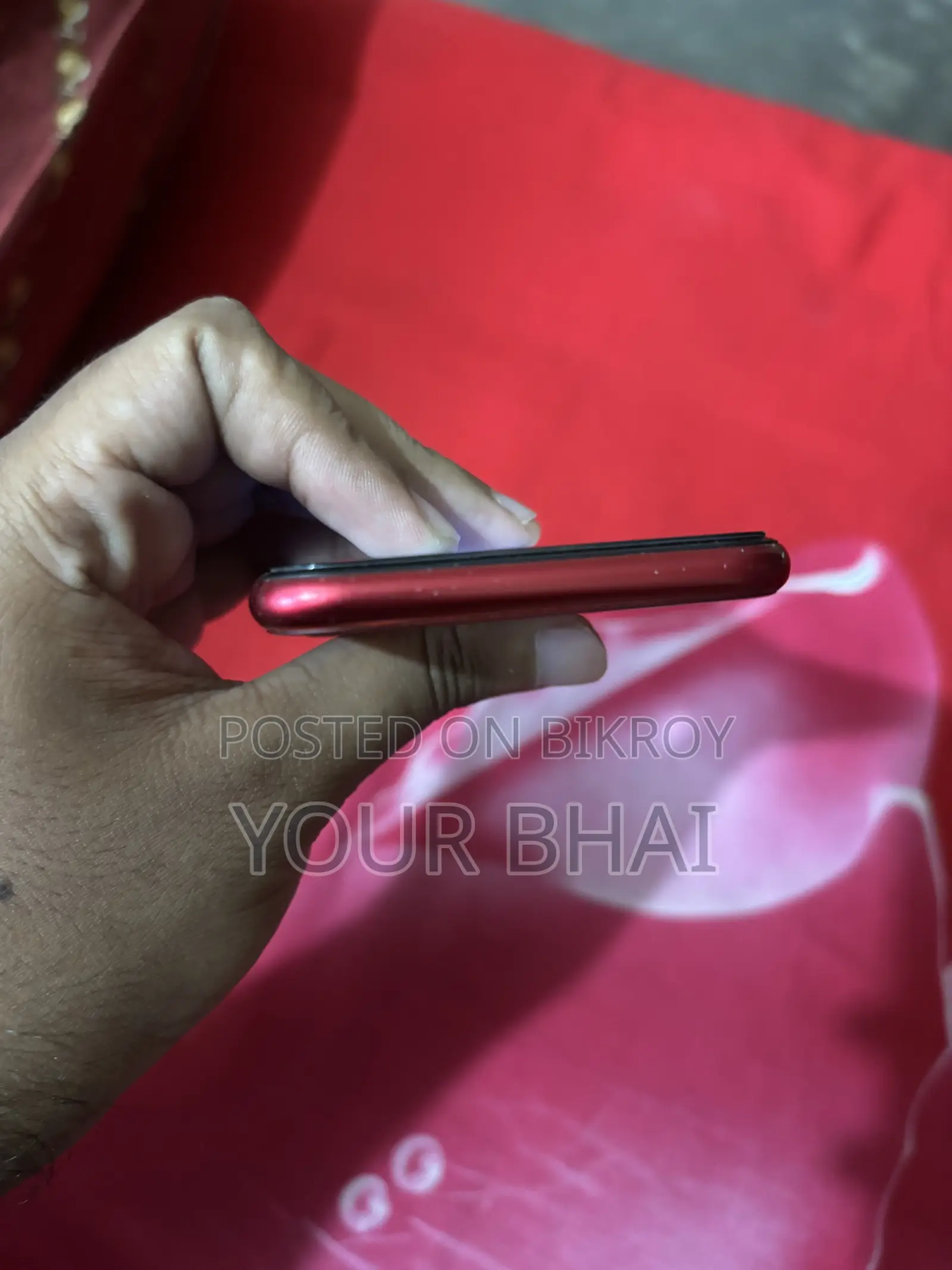 অ্যাপল আইফোন এসই (২০২০) ৬৪ জিবি রেড