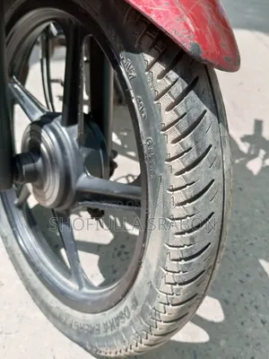 টিভিএস মেট্রো ২০২১ লাল