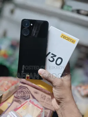 রিয়েলমি ভি৩০ ১২৮ জিবি কালো