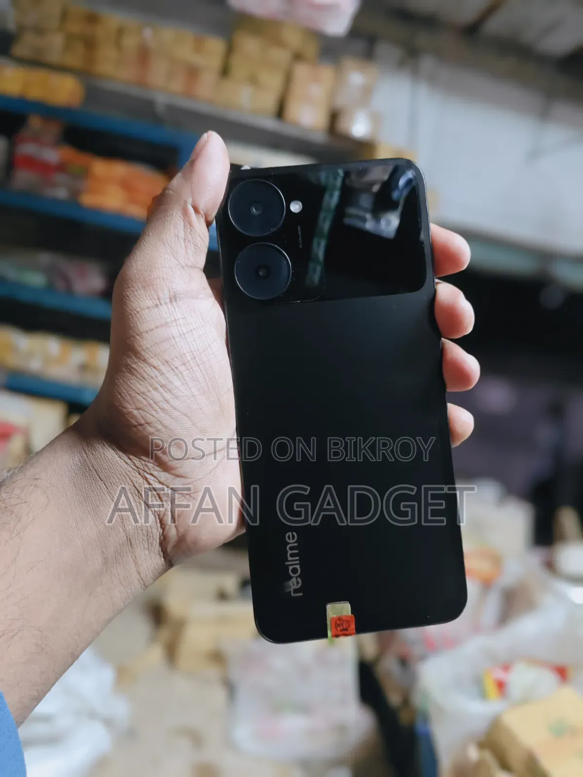রিয়েলমি ভি৩০ ১২৮ জিবি কালো