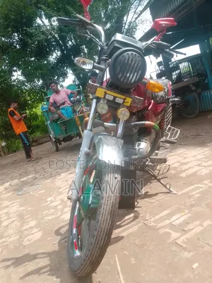বাজাজ বক্সার ১০০ ১৯৯৭ রেড