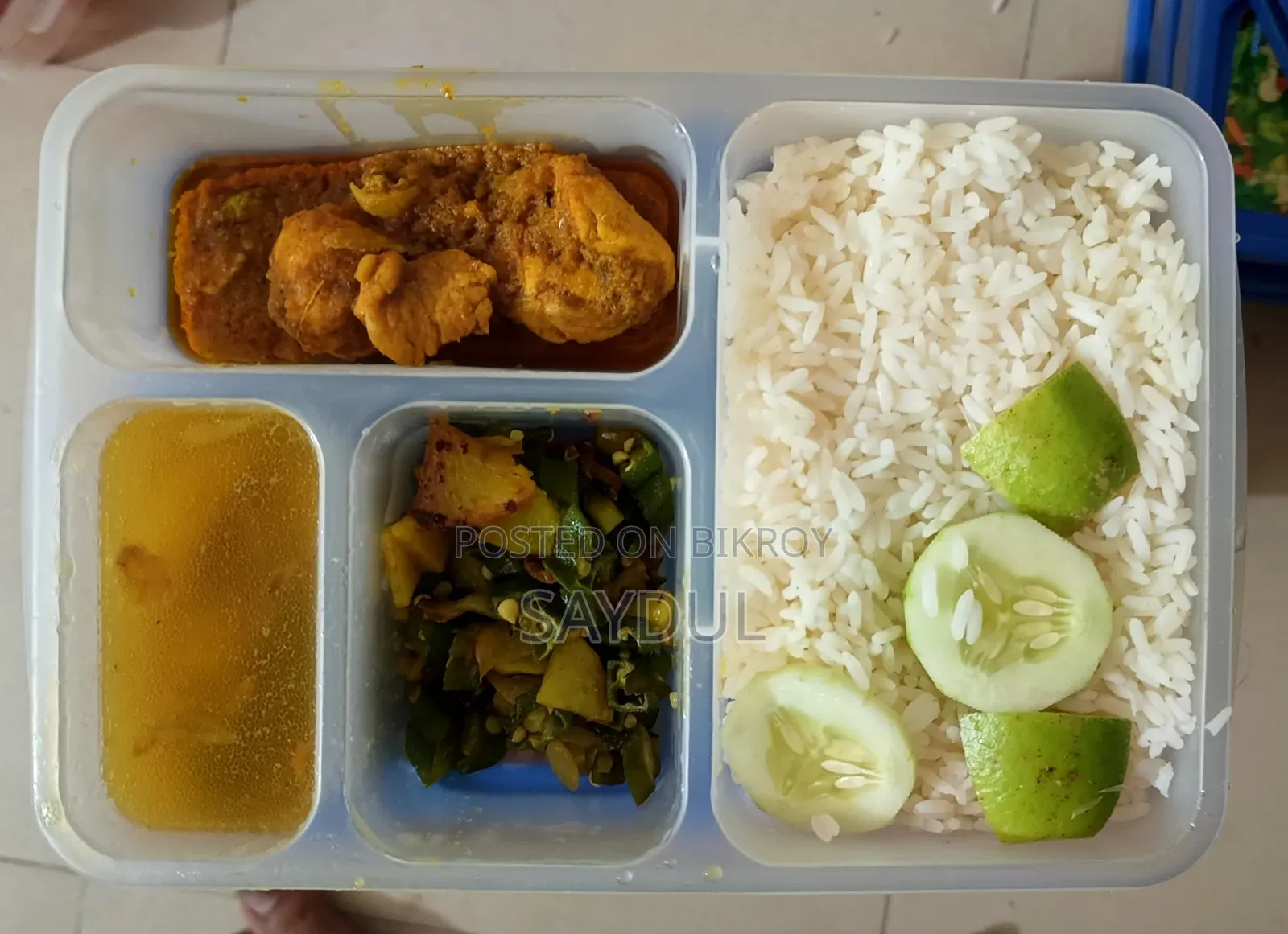 Eat homemade food while sitting in the office