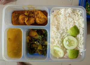 Eat homemade food while sitting in the office