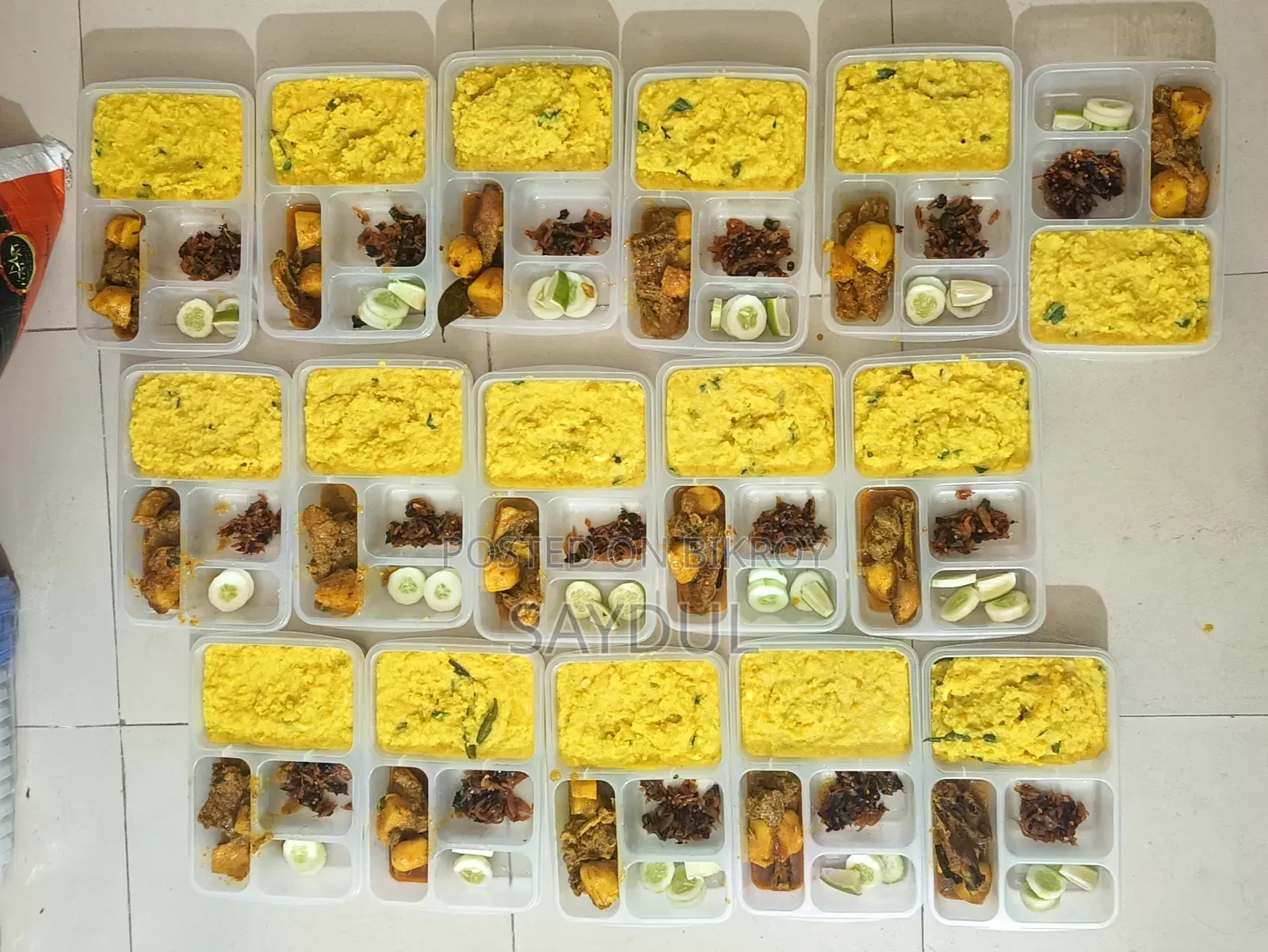 Eat homemade food while sitting in the office