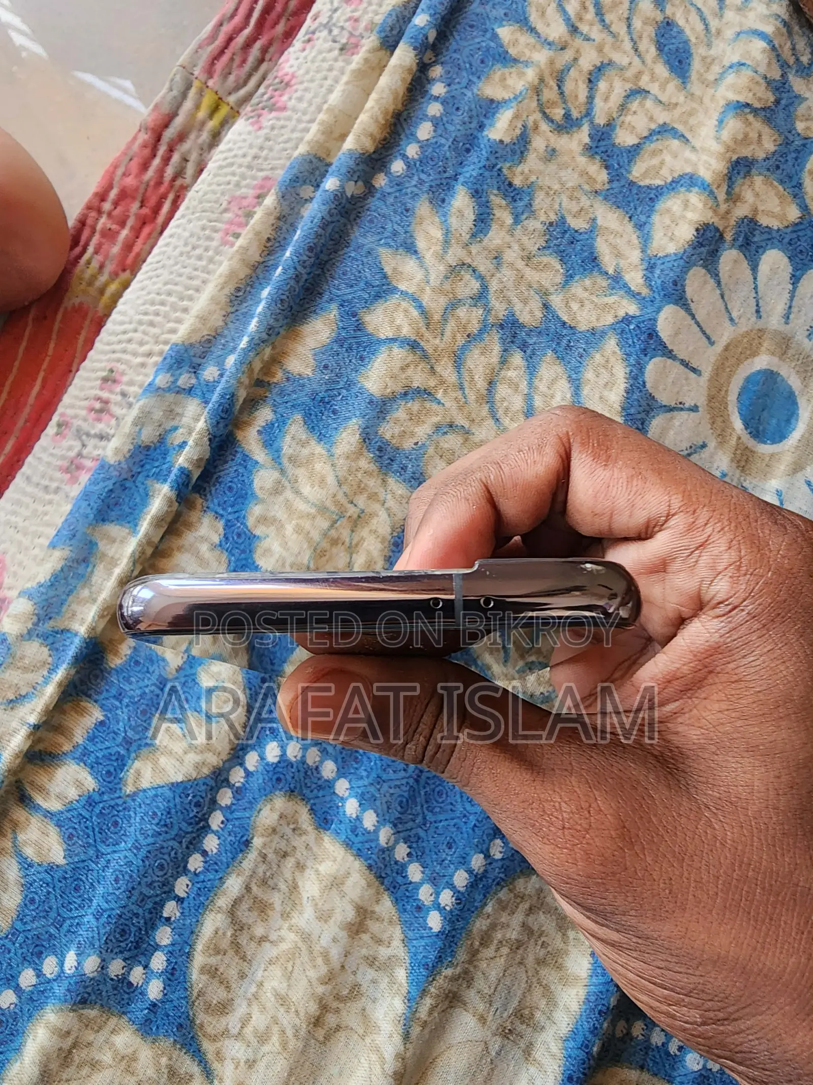 স্যামসাং গ্যালাক্সি এস২১ ৫জি ১২৮ জিবি ব্ল্যাক
