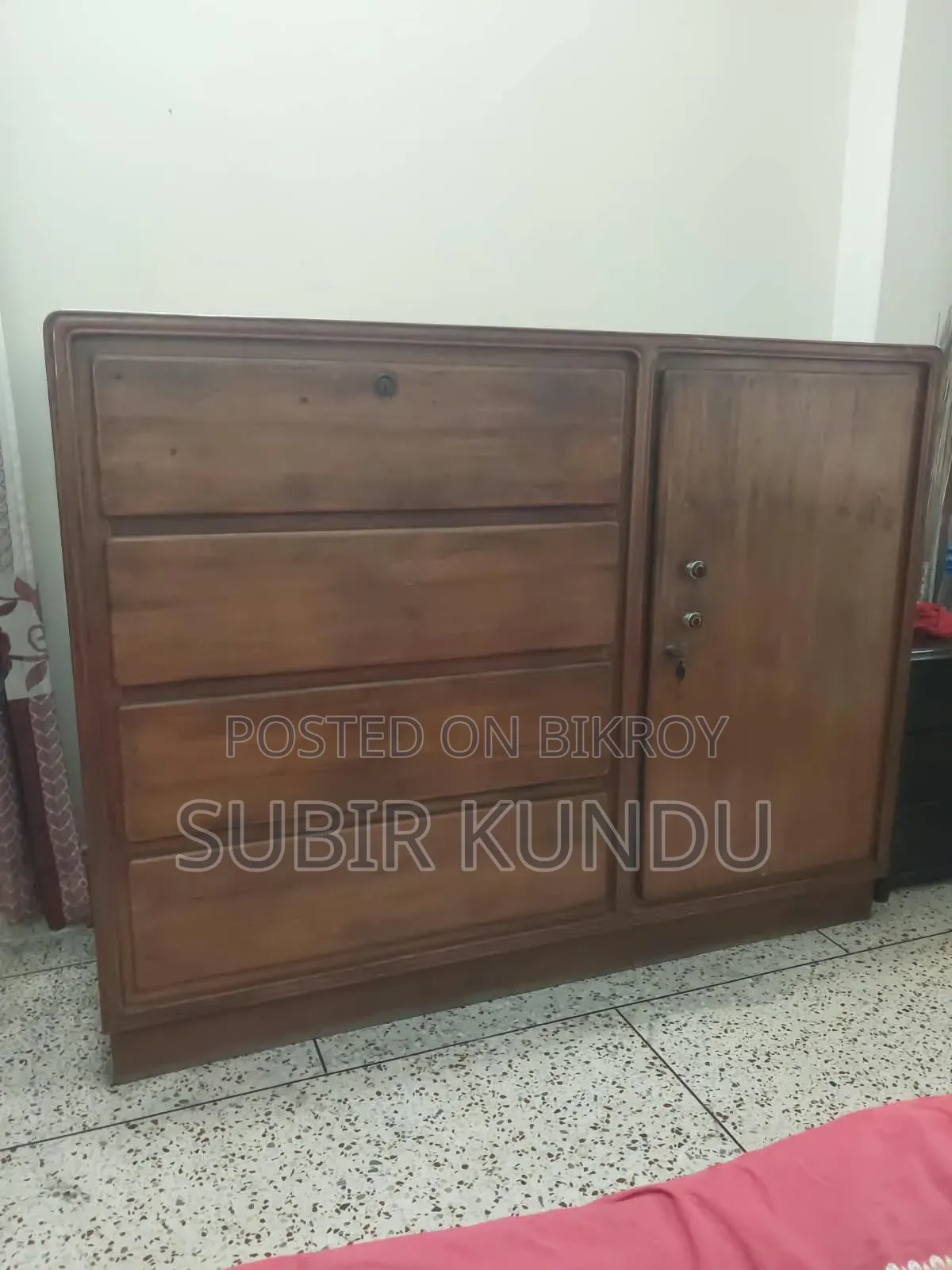 High Quality Teak Wood Wardrobe