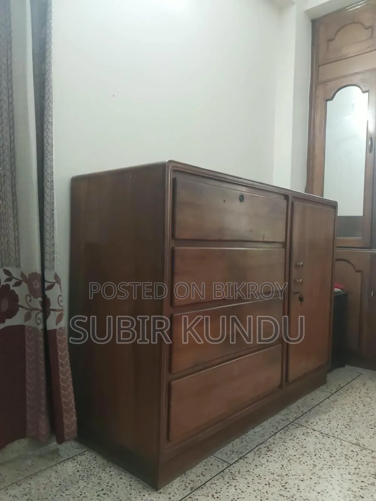 High Quality Teak Wood Wardrobe