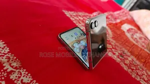 Samsung Galaxy Z Flip 5 256 GB