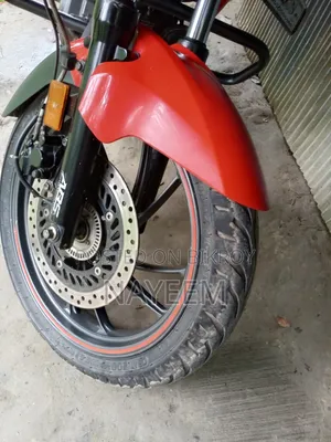 Hero Hunk 150R Dual Disc ABS 2022 Red