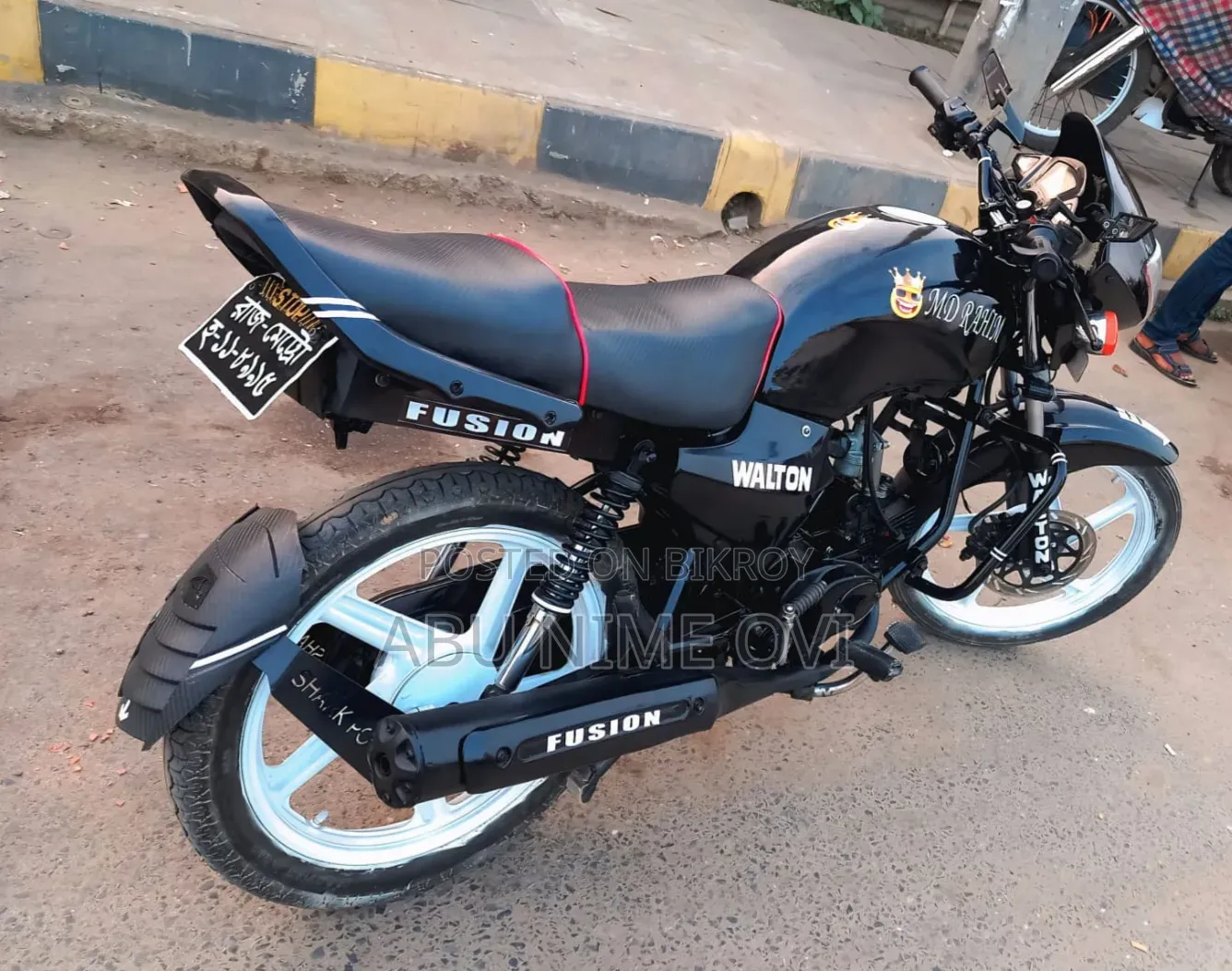 ওয়ালটন ফিউশন ১১০ ২০১১ কালো