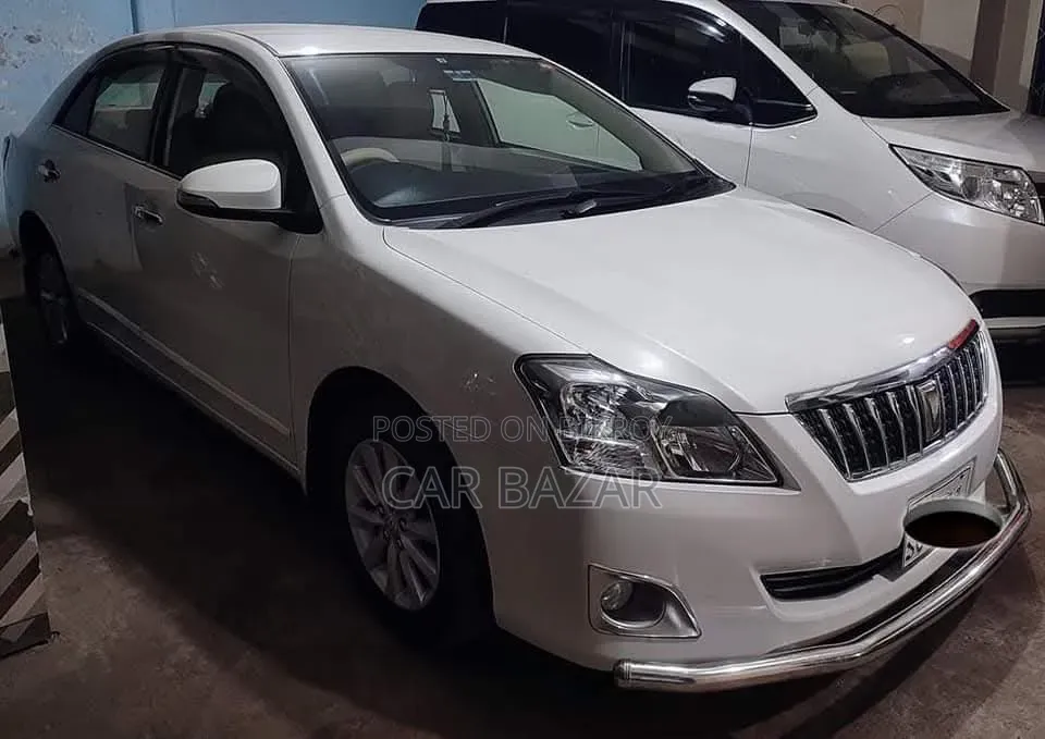 টয়োটা প্রিমিও ১.৫ এফডব্লিউডি ২০১৫ সাদা