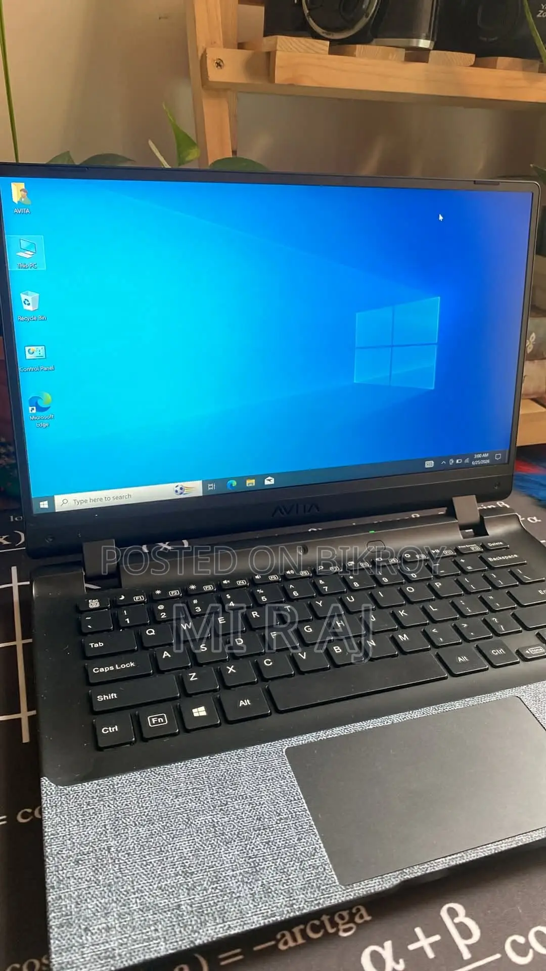 Laptop Avita Essential 14 4GB Intel Celeron SSD 128GB