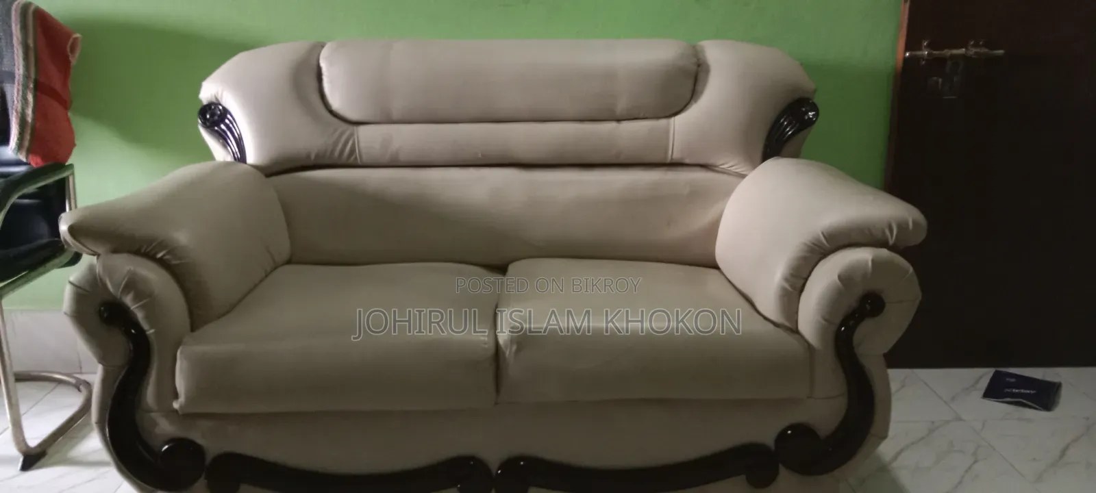 জরুরী বিক্রি: ৩+২+১+১ সোফা সেট