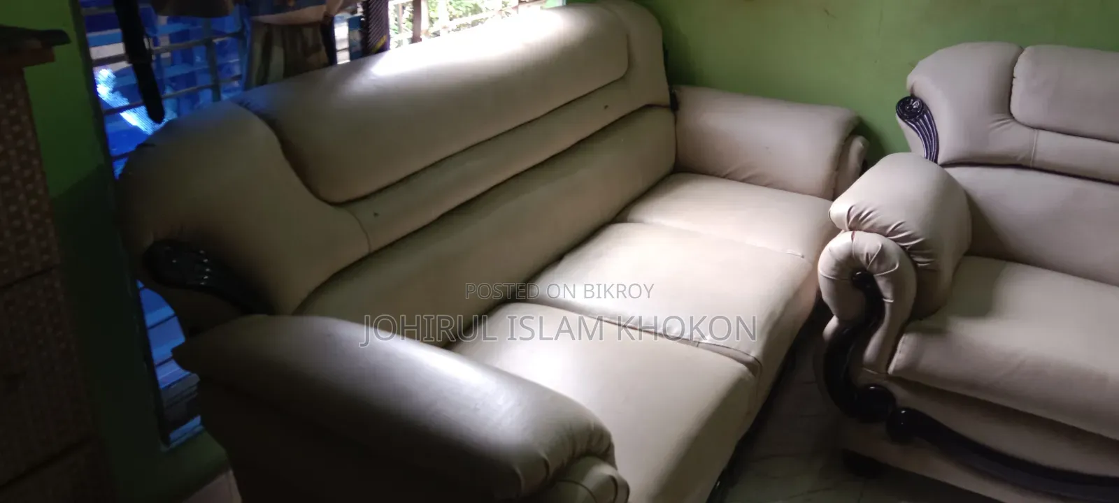 জরুরী বিক্রি: ৩+২+১+১ সোফা সেট