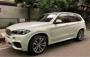 BMW X5 2017 Off White