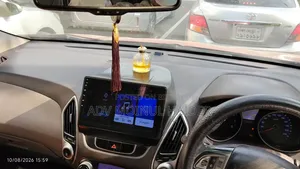 হুন্ডাই টাকসন ২০১১ রেড