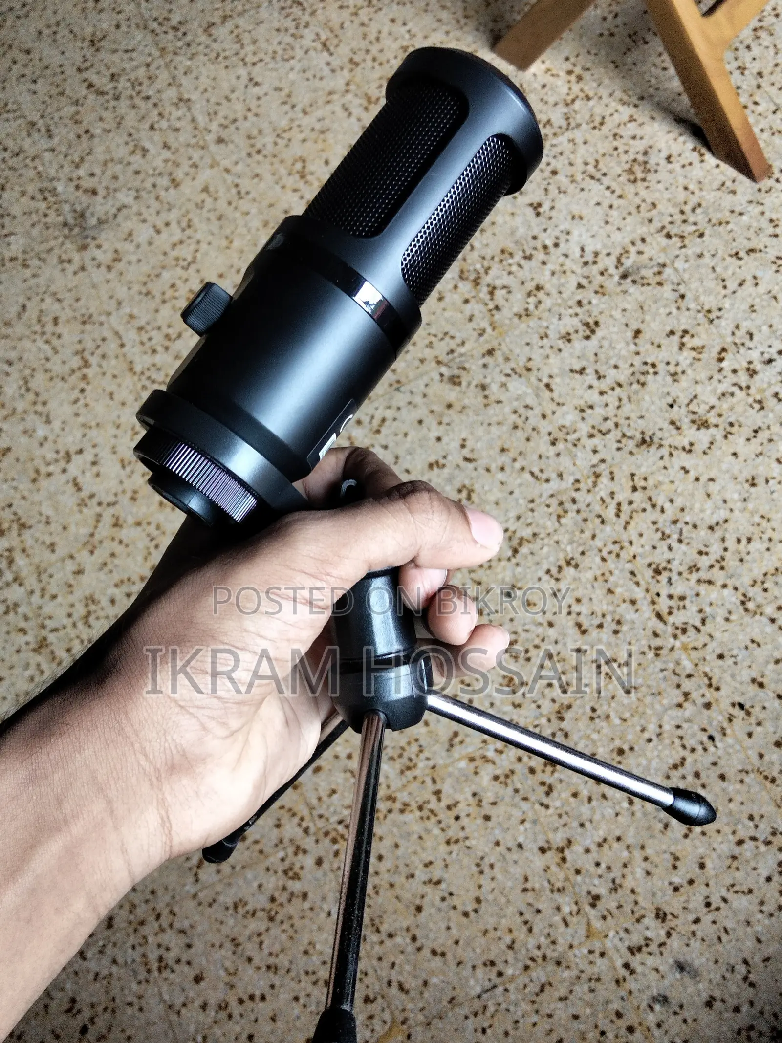 Microphone