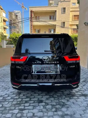 Toyota Land Cruiser LC300 2022 Black