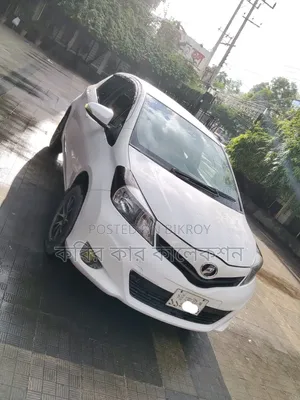 Toyota Vitz 2012 White