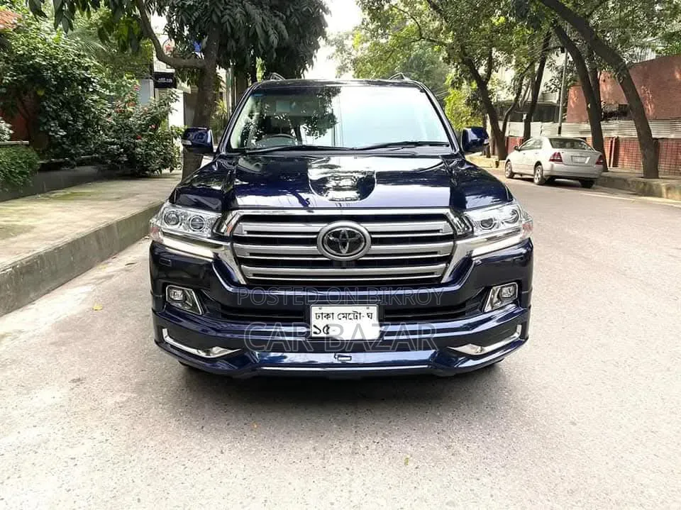Toyota Land Cruiser 4.5 V8 VXR 2018 Blue