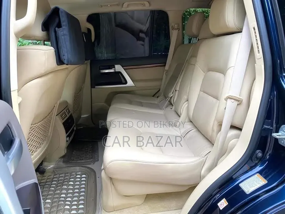 Toyota Land Cruiser 4.5 V8 VXR 2018 Blue