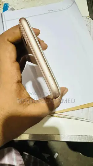 অ্যাপল আইফোন ৮ প্লাস ২৫৬ জিবি হোয়াইট