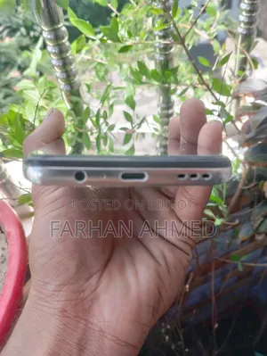 Motorola Moto G82 128 GB Red
