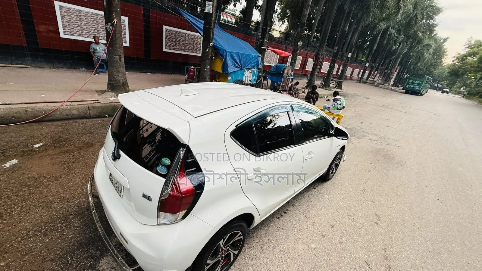 Toyota Aqua 2016 White
