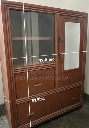 Steel Almirah. Just clean and take it.