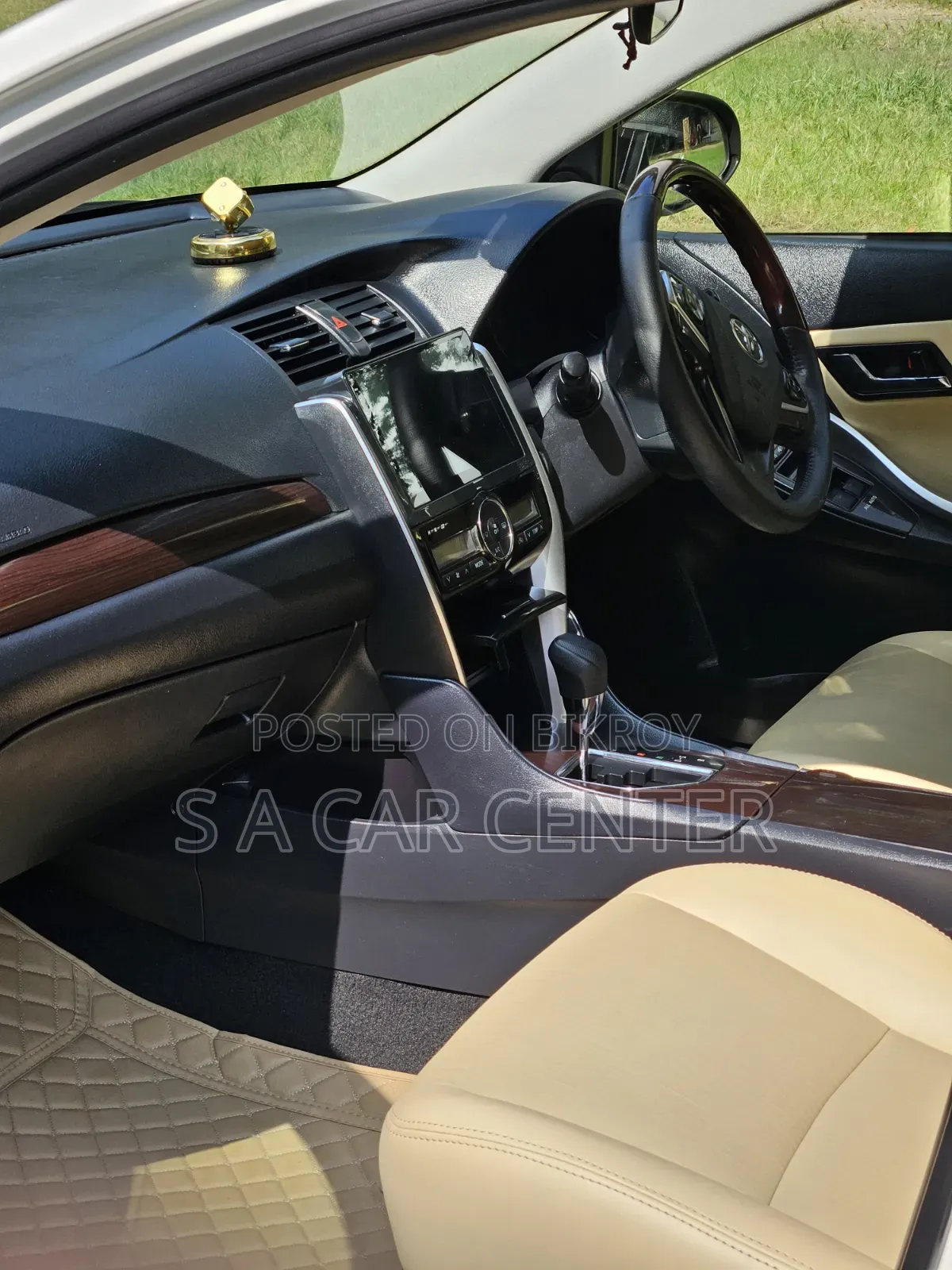Toyota Premio 2019 Pearl
