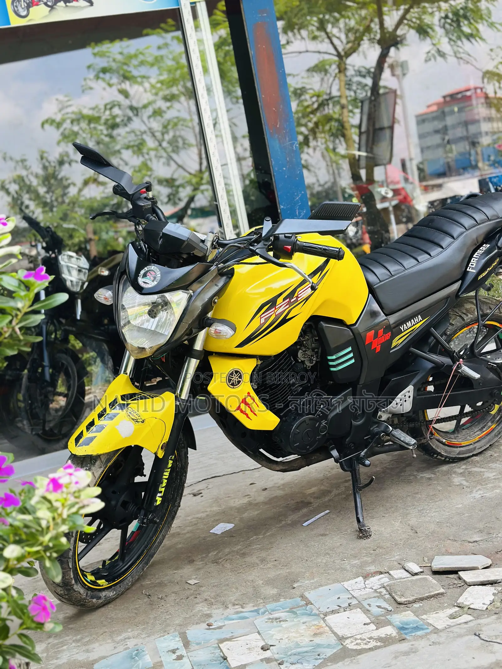 ইয়ামাহা এফজেড ২০১৫ হলুদ