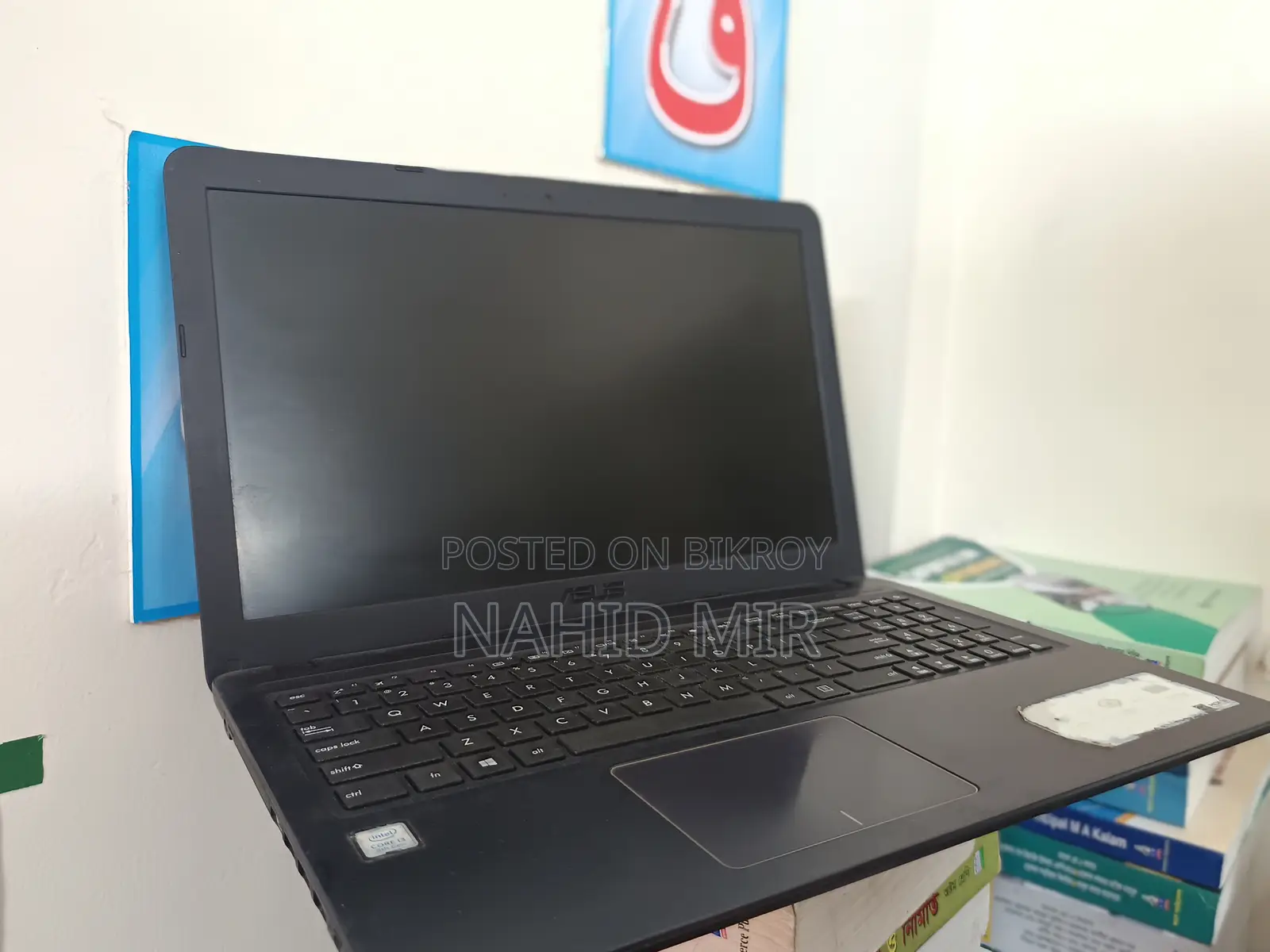 Laptop ASUS VivoBook X540SA 4GB Intel Core I3 SSD 250GB