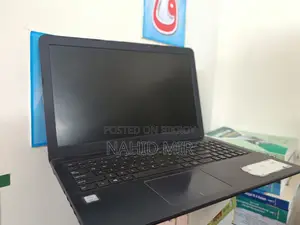 Laptop ASUS VivoBook X540SA 4GB Intel Core I3 SSD 250GB