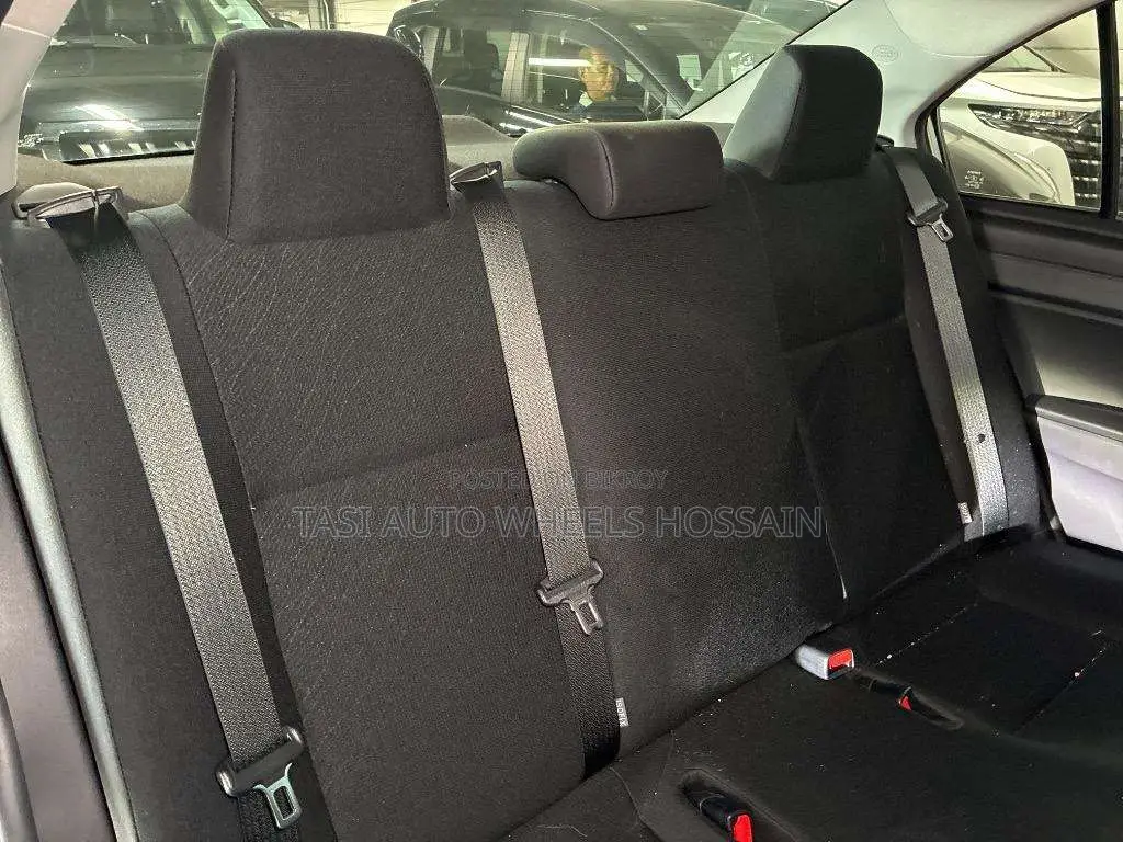 Toyota Axio 2021 Silver