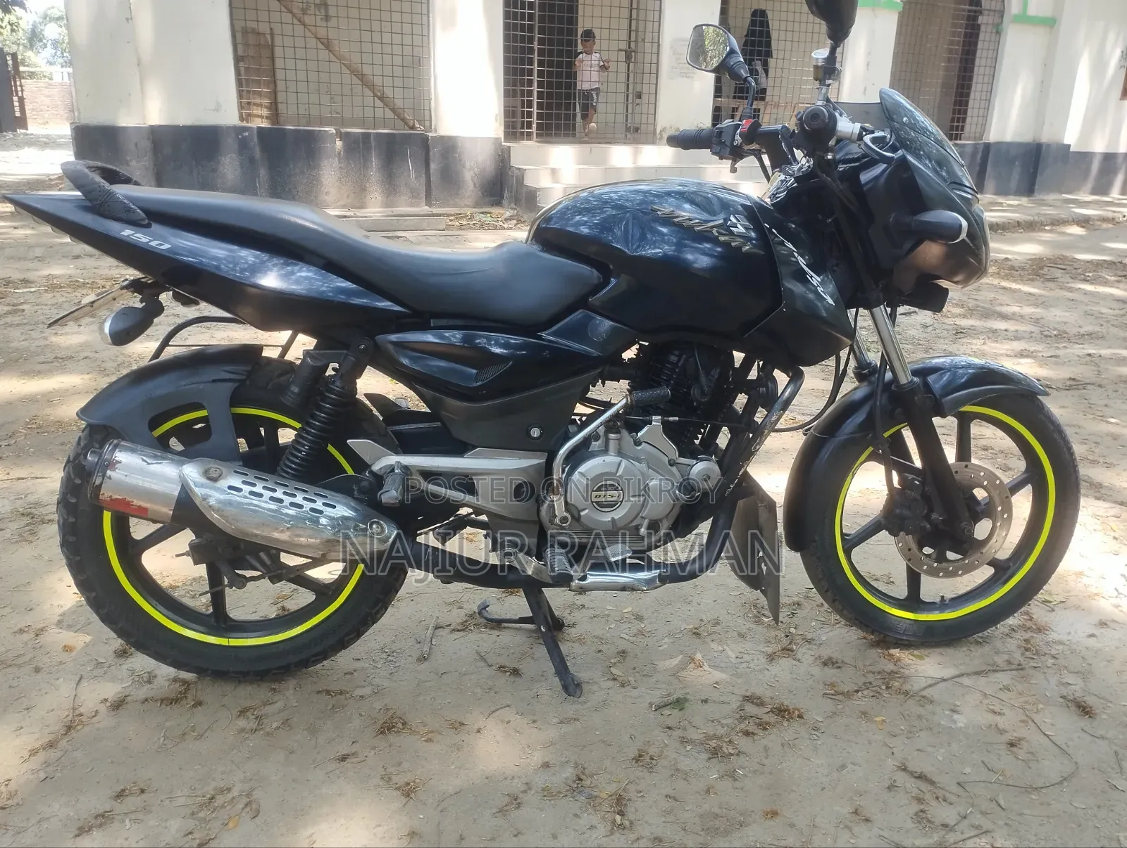 বাজাজ পালসার ১৫০ ২০১১ কালো