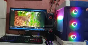 Desktop Computer 8GB AMD Ryzen 5 SSD 256GB