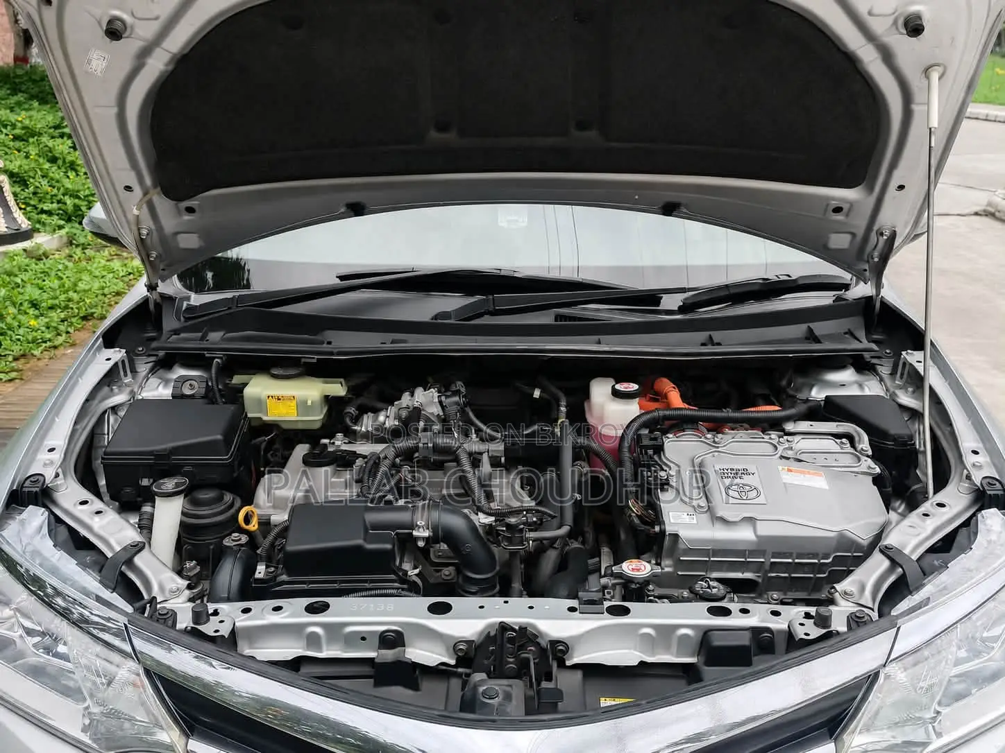 Toyota Corolla Fielder 1.5 Hybrid FWD 2017 Silver