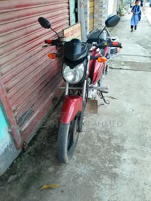 সুজুকি জিএসএক্স ১২৫ ২০২২ লাল