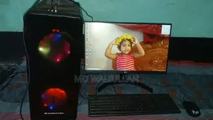 Emergency Desktop and Monitor for Sale Location Magura