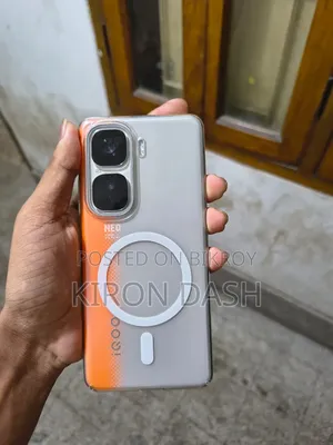 iQOO 11 256 GB Orange