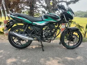 বাজাজ ডিসকভার ১২৫ ২০২০ ব্ল্যাক