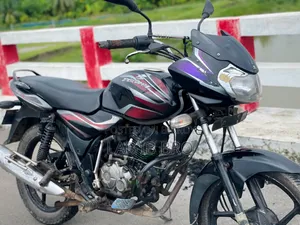 Bajaj Discover 100 ২০১৫ ব্ল্যাক
