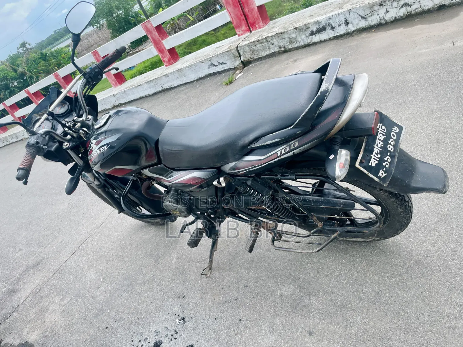 Bajaj Discover 100 ২০১৫ ব্ল্যাক