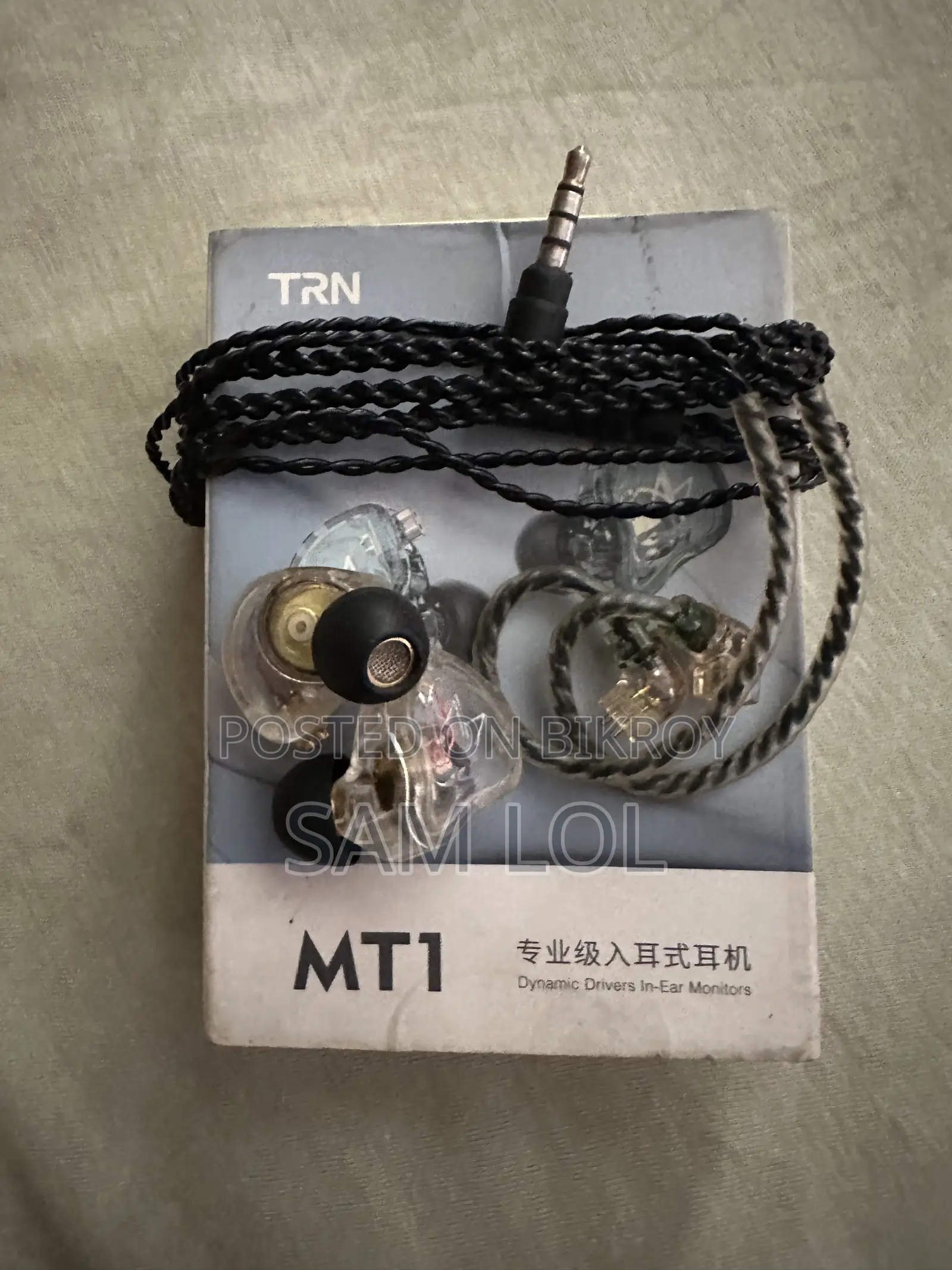 MT1 Earphones for Sell