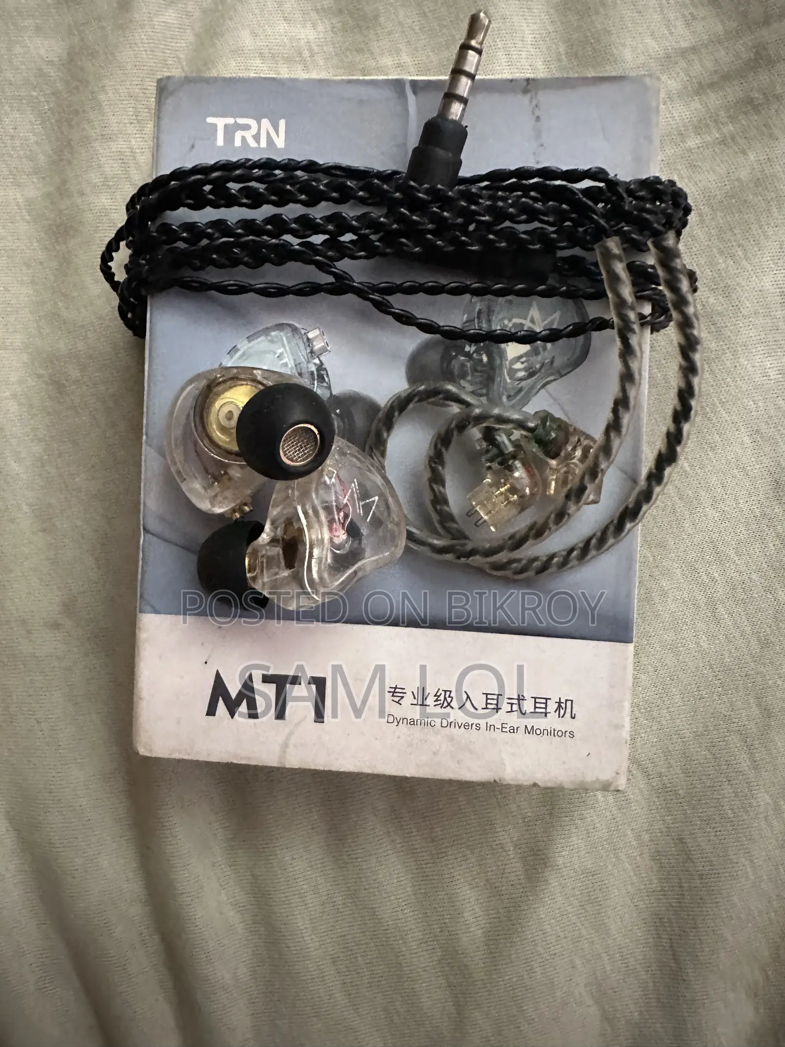 MT1 Earphones for Sell